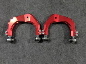 Toyota LandCruiser Prado LC90 LC95 Offroad 4×4/overland Suspension forged aluminum alloy heavy duty adjustable front upper control arm Lift Kit
